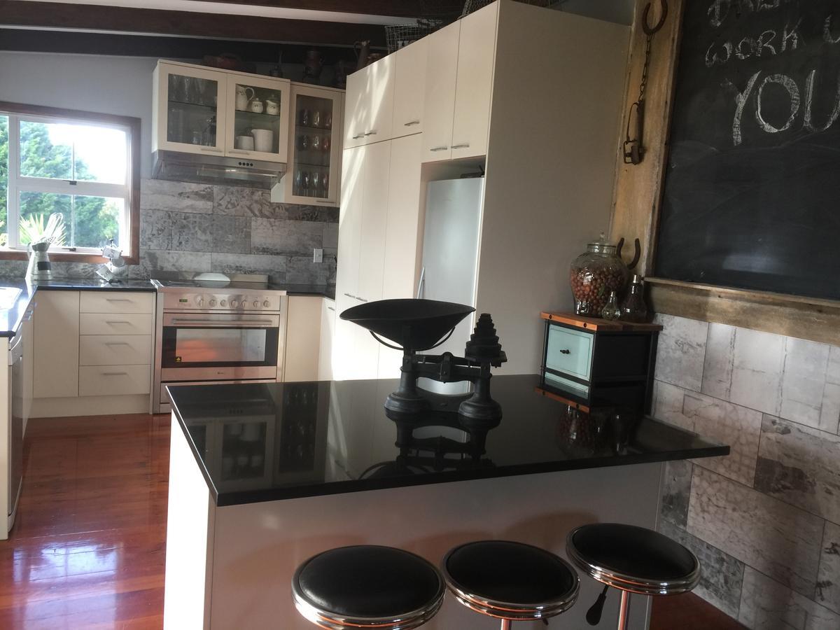 The Olive Grove Guest House Te Kopuru Ngoại thất bức ảnh
