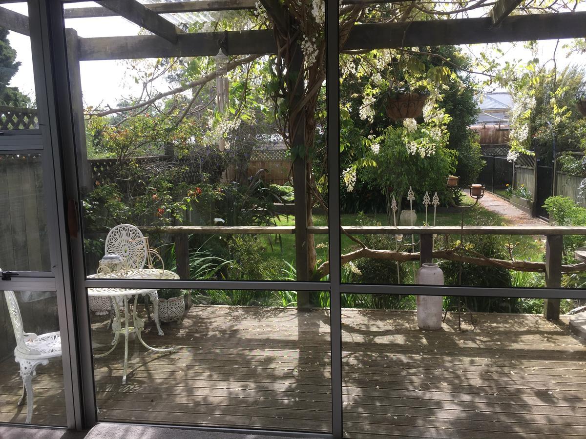 The Olive Grove Guest House Te Kopuru Ngoại thất bức ảnh
